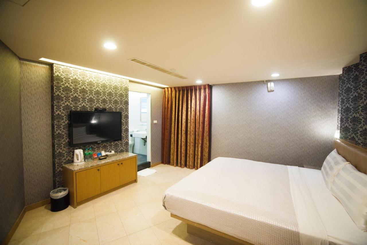 Love Hotel Pingtung Esterno foto